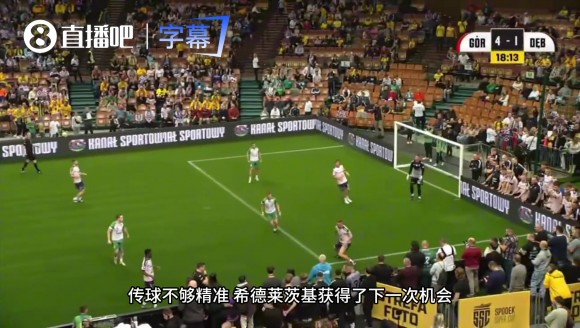 友谊赛直接双脚飞铲！波多尔斯基上头染黄，赛后受害者回应！⚽️