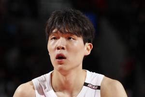 小杨连续两场被DNP！官方：开拓者将杨瀚森下放至G联盟混音队